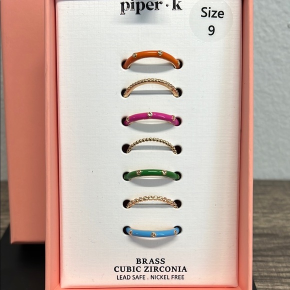 ✨Piper K | Stackable Ring Set | Size 9 - Picture 5 of 6
